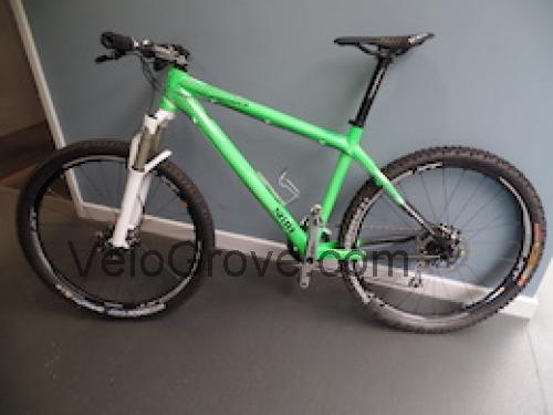 Commencal Skin specs and reviews